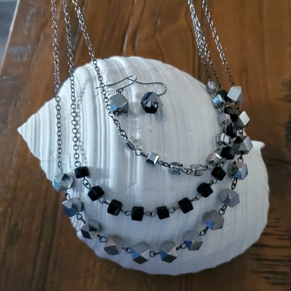 Jewelry - Triple-Strand Necklace & Earring Set Silver Black